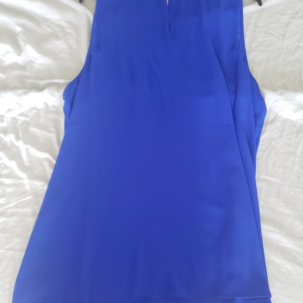 Sleevless shirt - Picture 3 of 3
